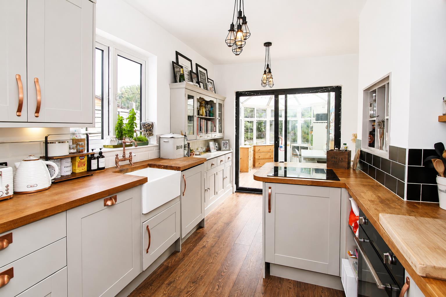 3 bed property in Cambridge Road, Carshalton